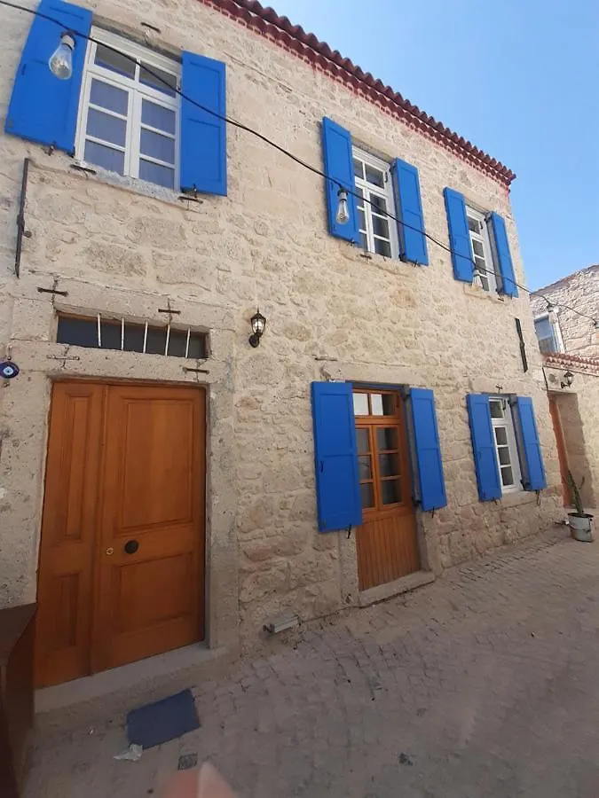 Merlara Otel Alacati contacts
