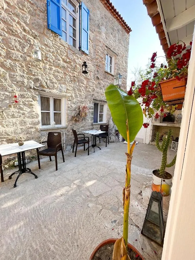 Merlara Otel ألاتشاتي 4*,